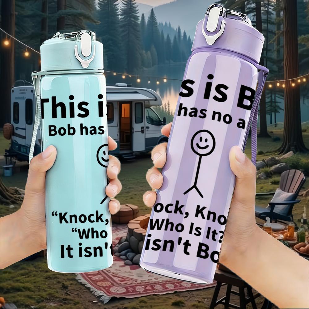 1 Stück Das ist Bob Einfacher Charakterdruck 750 ml Farbe Kunststoff Wasserflasche Auslaufsicher Klappdeckel mit Strohhalm Für Sport Büro Zuhause