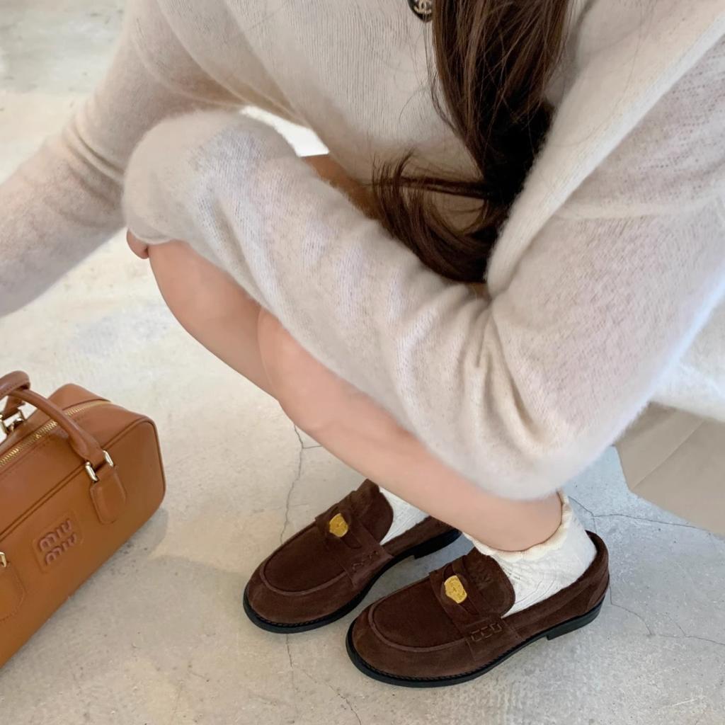 Pelo de segunda~ Los mismos zapatos de Su Yinyin, mocasines de un pedal de monedas de oro pequeñas de miu, ante de cuero genuino, zapatos de cuero pequeños para mujer