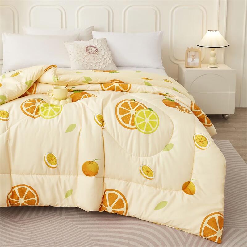 Skin-Friendly All-Season Polyester Quilt
