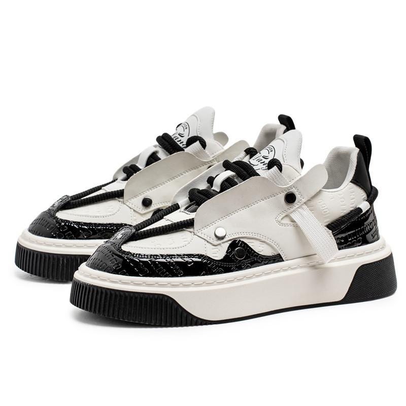 

2025 spring and summer new casual student board shoes Korean version of fashion four seasons sports men s shoes low-top personalized shoes men s 44