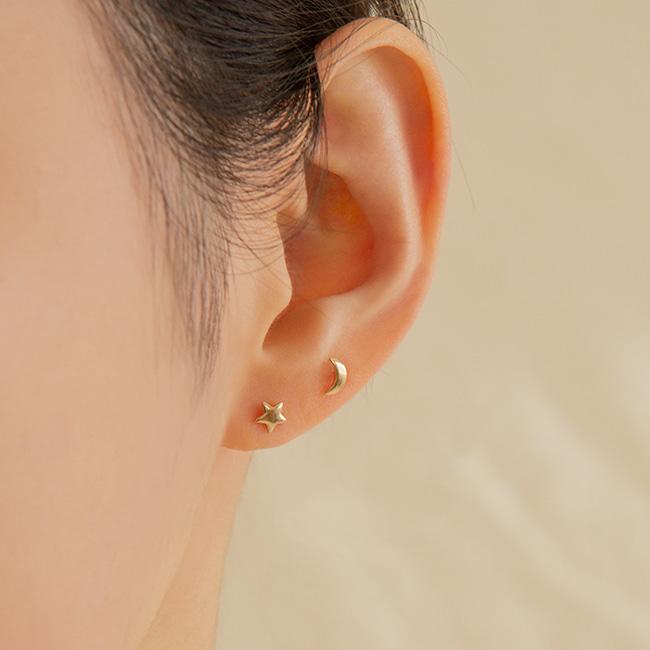 Lunne 14K Volume Crescent Earrings (14K Gold) A05