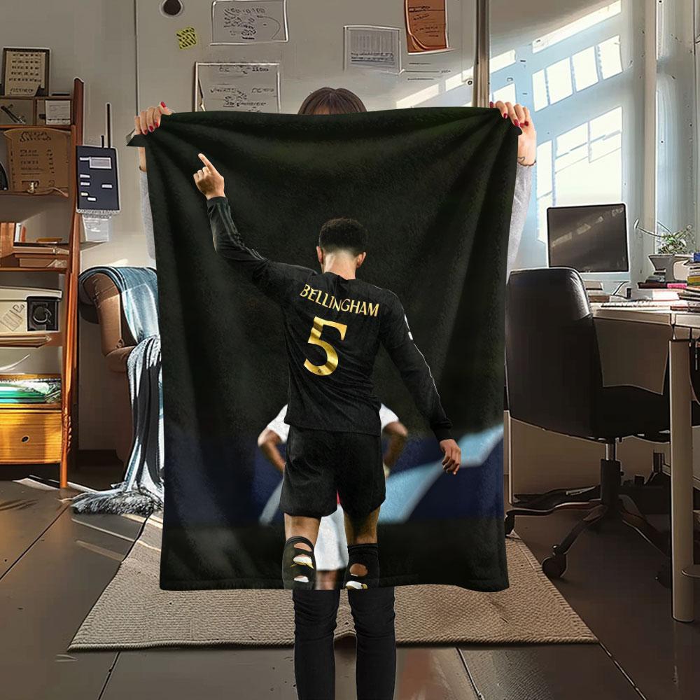 Jude Bellingham Printed Flannel Blanket, Soft Throw for Bedroom Sofa, Washable,soccer Fan Merchandise, Great Gift.