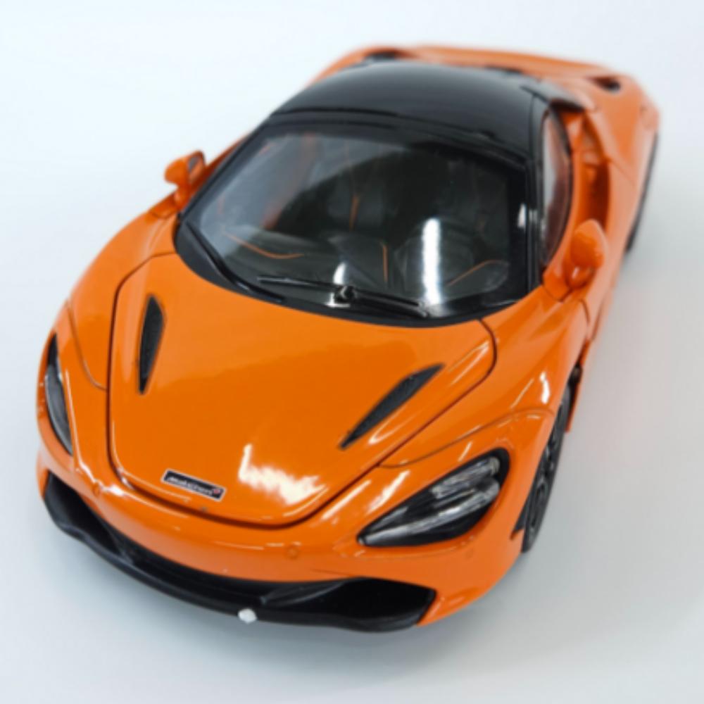McLaren 720S Convertible Sports Car Model 1:24 Die Cast, Toy