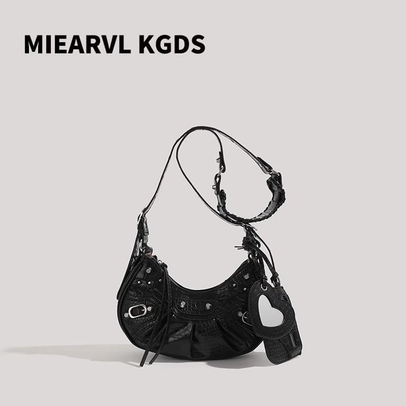 Pu Hip Underarm Bag Womens Folded Crescent Design With Rivets And Tassels For Daily Use