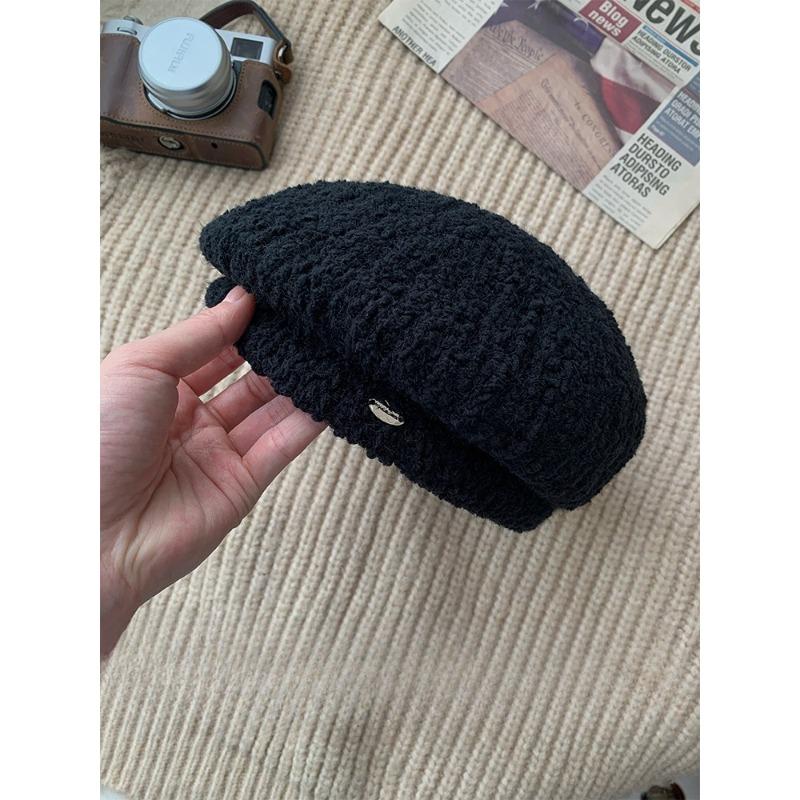 

Корейская версия берета из овечьей шерсти для женщин, подчеркивающего лицо. Маленькая и универсальная шляпа художника-бутона. Шляпа для большой головы в японском стиле. Модная шляпа. M（56-58cm）