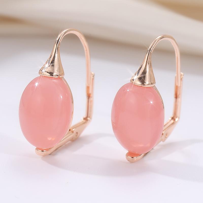 Elegante Ohrringe mit rosa Opal und funkelnden Akzenten - Zirkon im Ovalschliff, perfekt für Verlobung, Hochzeit und Weihnachtsgeschenke