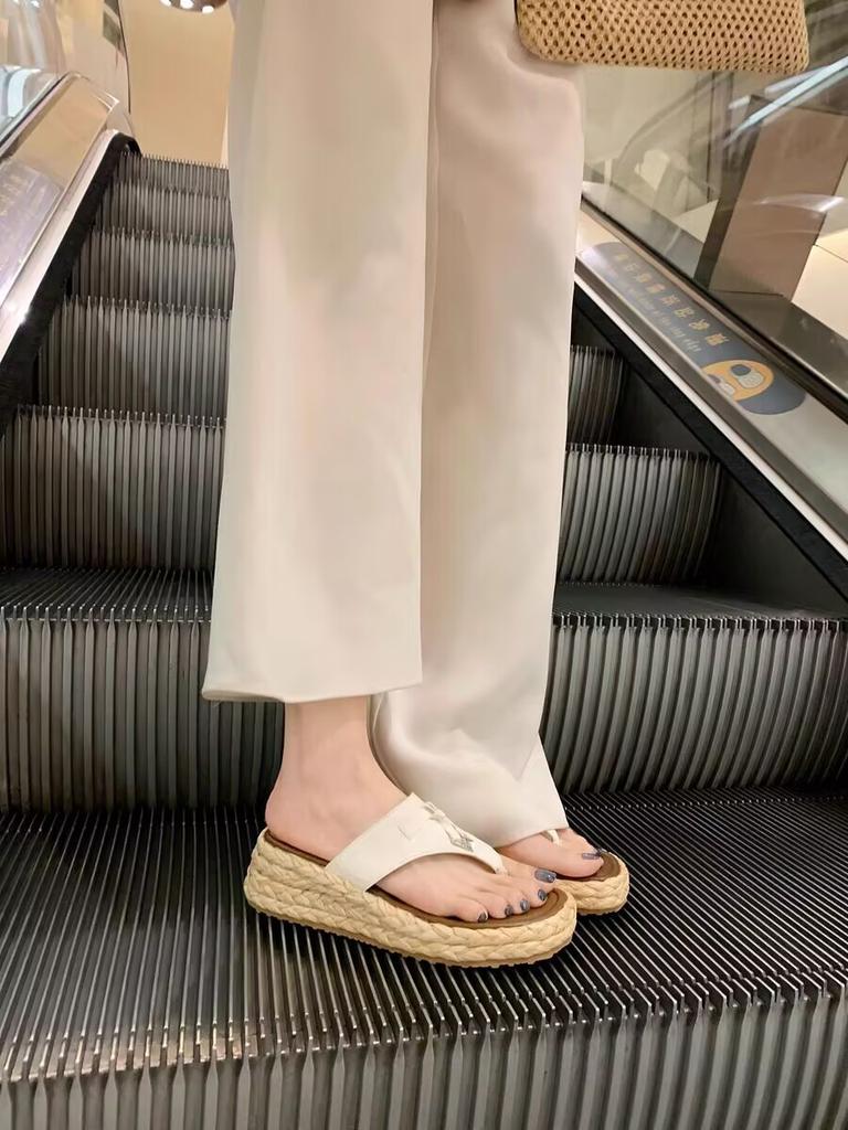 Grape Mother Studiolee Height Increase of 5.5cm Small Size Thick Bottom Tassel Buckle Foot Flip-flops Straw Sandals Outside Wear