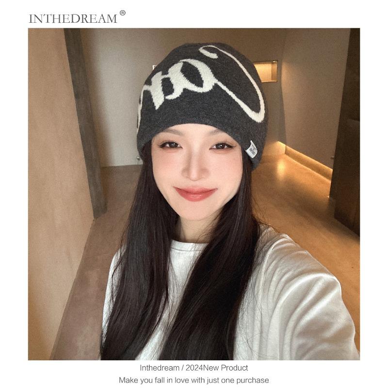 New autumn and winter knitted wool hat thermal hat striped color matching men's and women's winter cold hat striped knitted hat