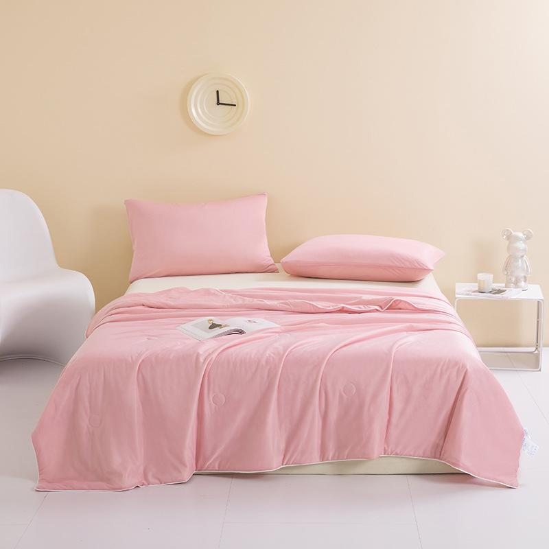

Ice Silk Summer Quilt Cool Lightweight Bedspread Double Queen King Size Luxurious Down Quilt Solid Thin Quilt 150x200cm