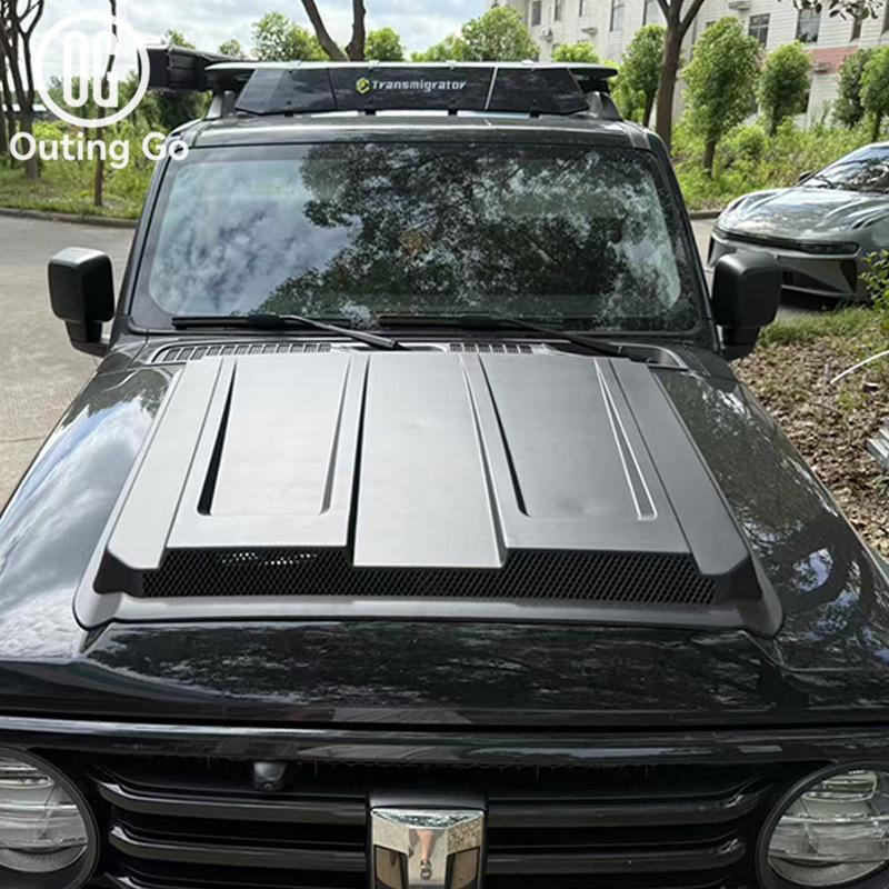 Motorhauben-Schutz für Tank 300: Dekorative Aufkleber und Steinschlagschutz