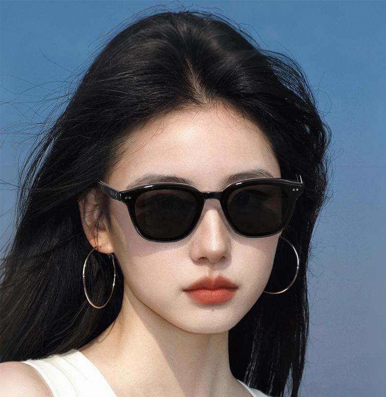 Personalized Cat Eye Sunglasses for Women and Men