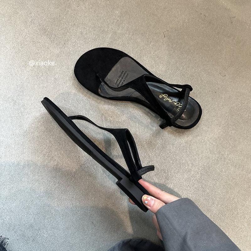 Summer Woman Slipper 2026 New Roman Flat Bottom Sandals Outdoor Clamp Toe Beach Shoes Comfortable Seaside Vacation Flip Flops