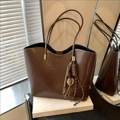 Borsa a Tote di Grande Capacità con Stile Semplice, Casual e Rilassato, Borsa a Spalla Singola sull'Apertura del Braccio