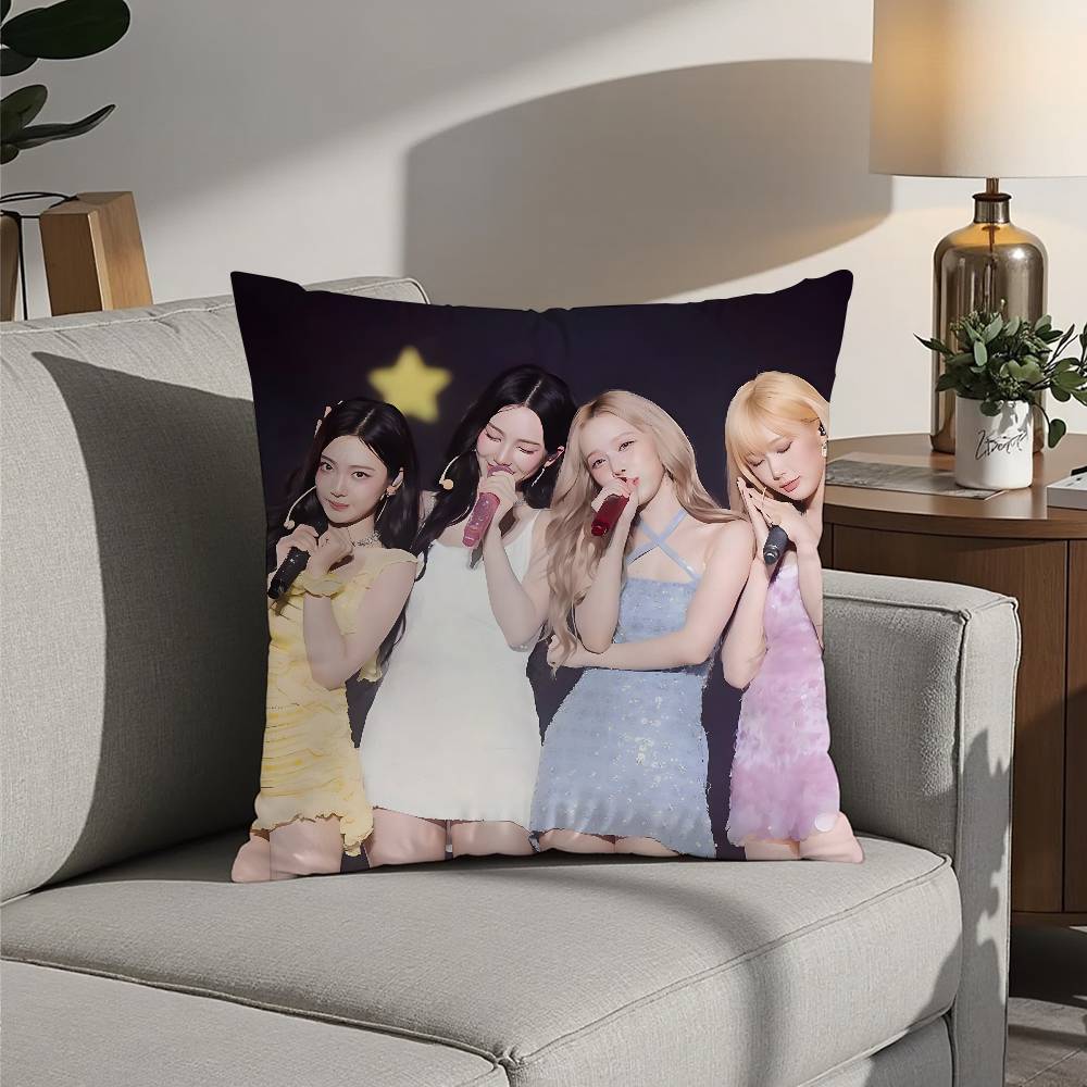 Kpop A-AespaS-K-Karina Poszewka na poduszkę Kwadratowy Dwustronny Nadruk Poszewka na poduszkę na sofę Domowa Dekoracja sypialni Prezent