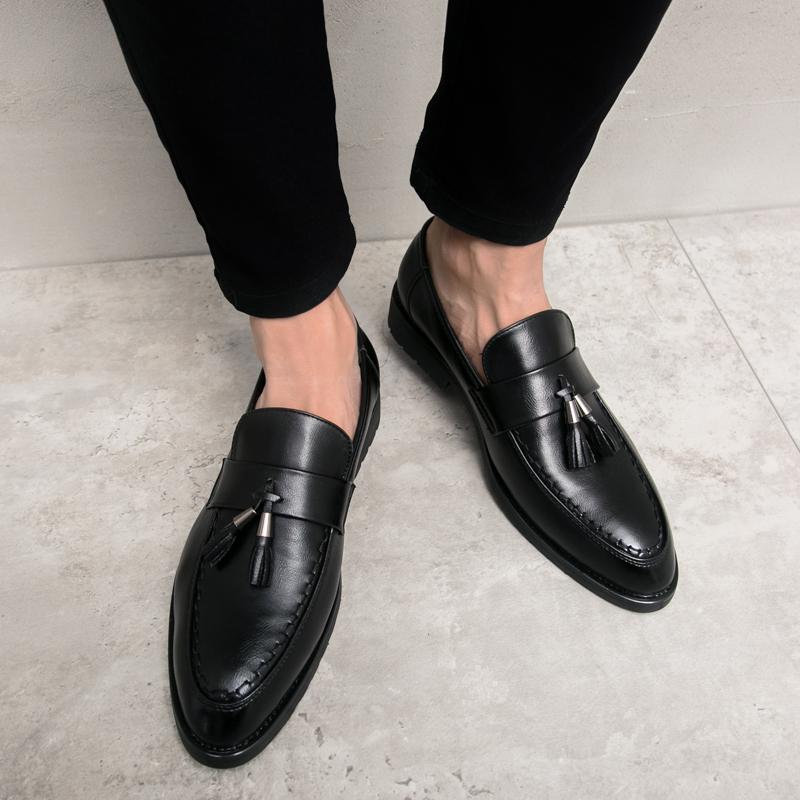 Black Leather Mens Breathable Fashion Tassel Loafers Casual Shoes Slip-On Gentleman Business Wedding Party Formal Leather Shoes