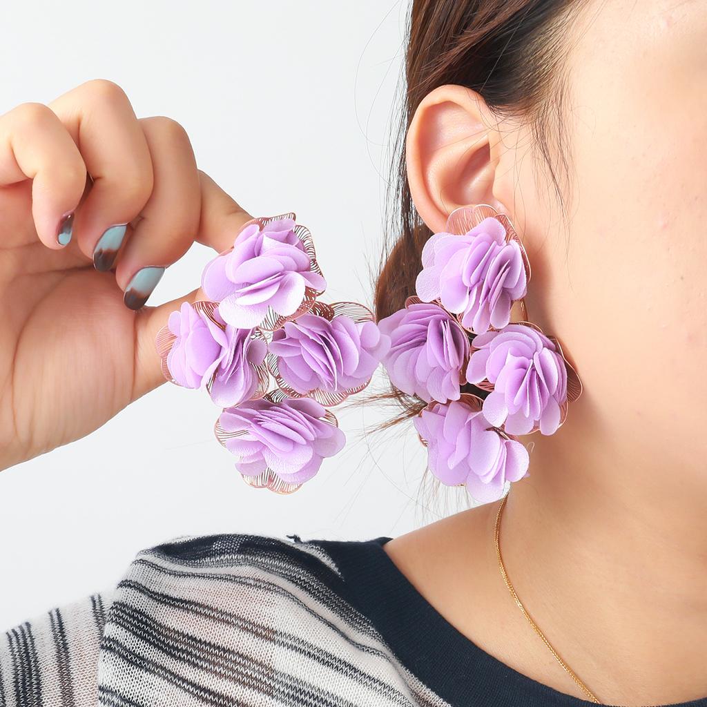 Openwork Chiffon Flower Earrings for Women, Hand-woven, Fashionable and Exaggerated Style.