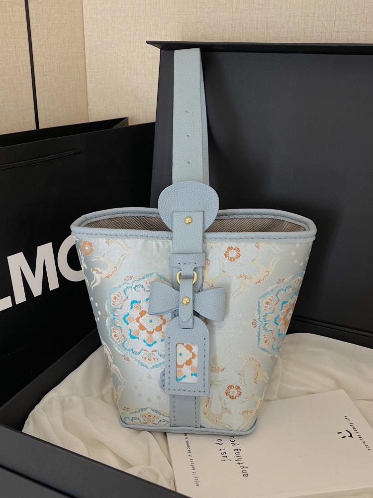 Song Brocade DIY Embroidery Kit: Chinese-Style Handmade Bucket Tote & Crossbody Bag.