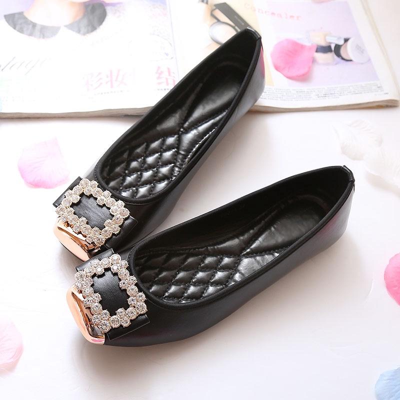 Elegant Rhinestone Soft Leather Women's Flats Shoes For Effortless Casual Style