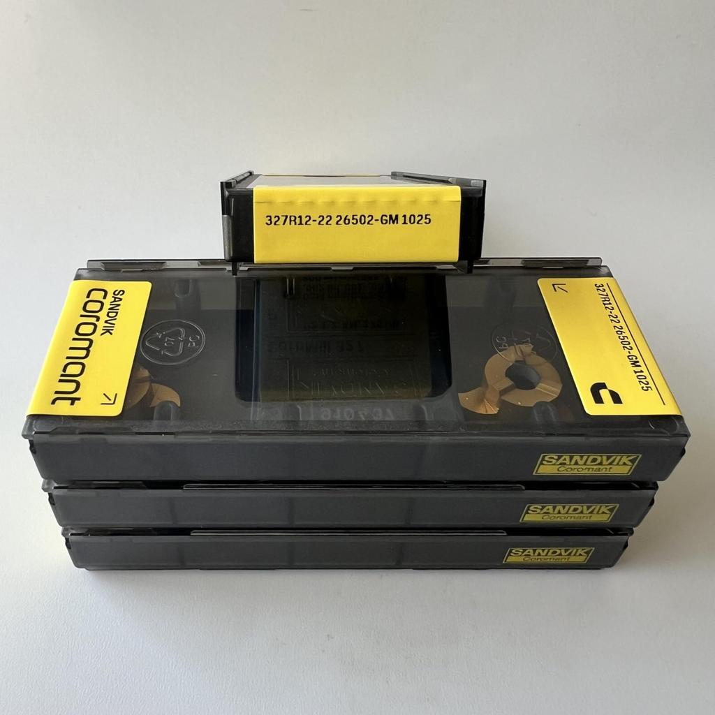 Sandvik / 327R12-2226502-GM 1025 / Original Swedish Hard Alloy Blade 2 Pcs