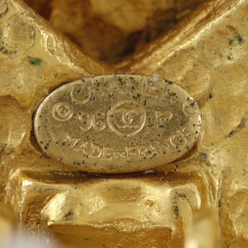 CHANEL COCO Mark Earring vintage Plated Gold 11.7g Women Used