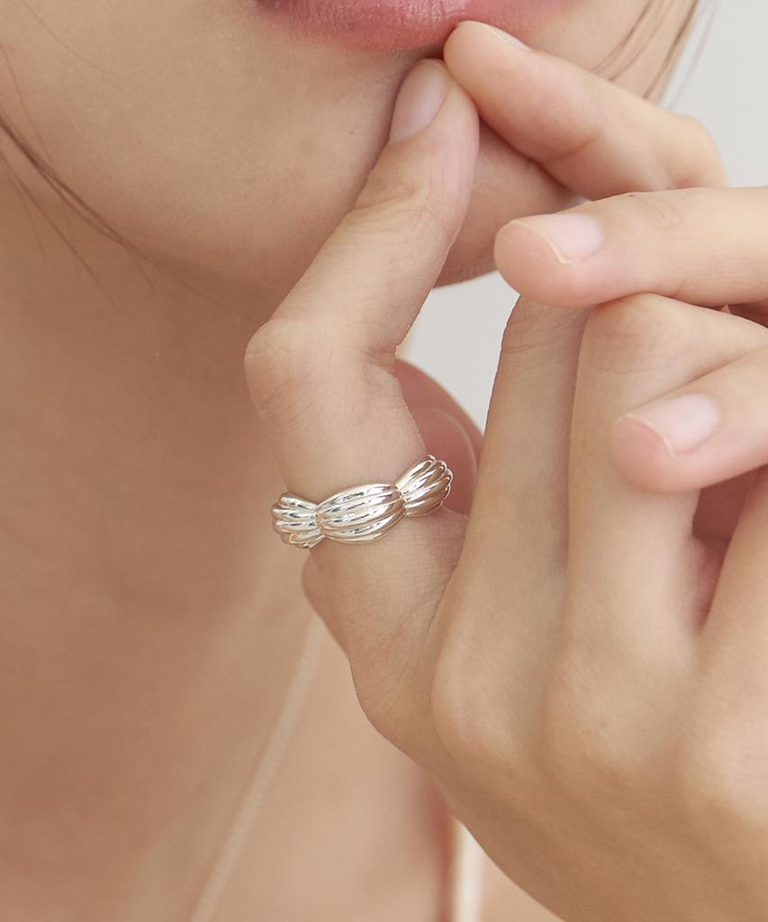 Byweekend Bold Halo Ring