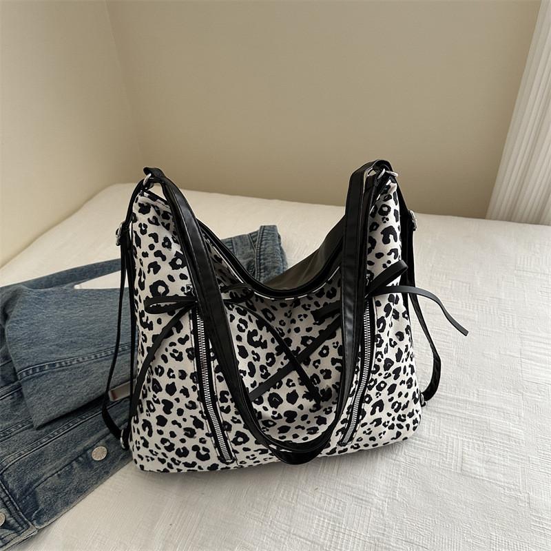 Trendy Leopard Print Fashionable Tote Bag Stylish Chic Design Versatile Shoulder And Crossbody Bag In Deep Brown And Khaki Colors