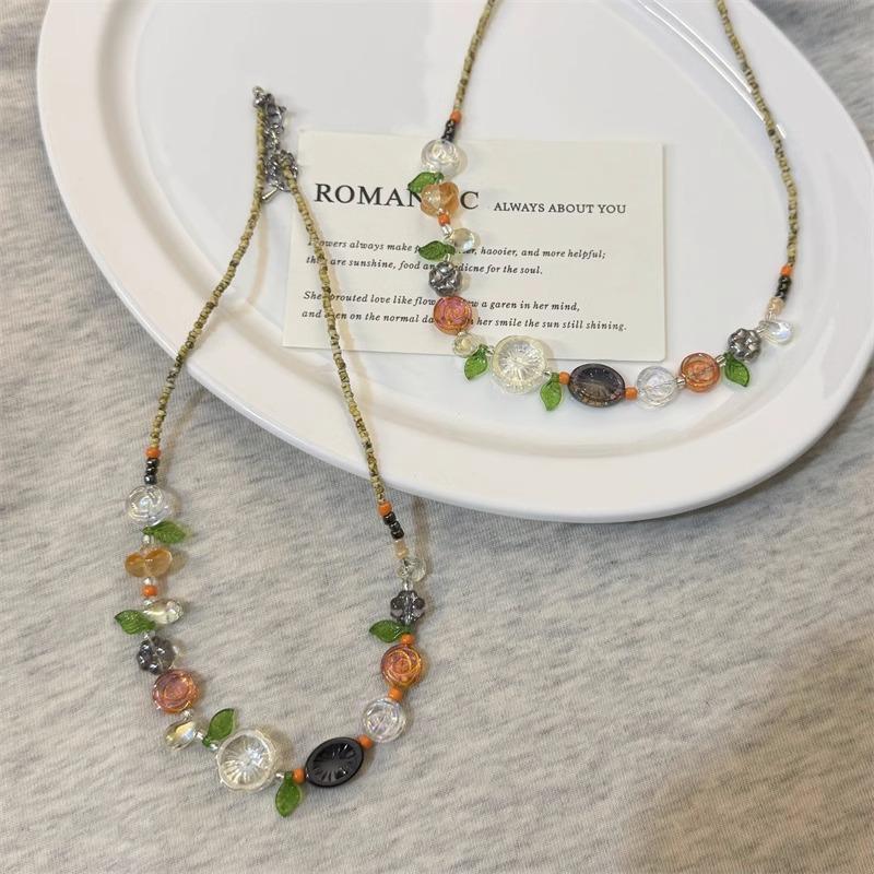 Mori Style Frische Florale Perlenkette mit Hawaiianischen Inselblättern