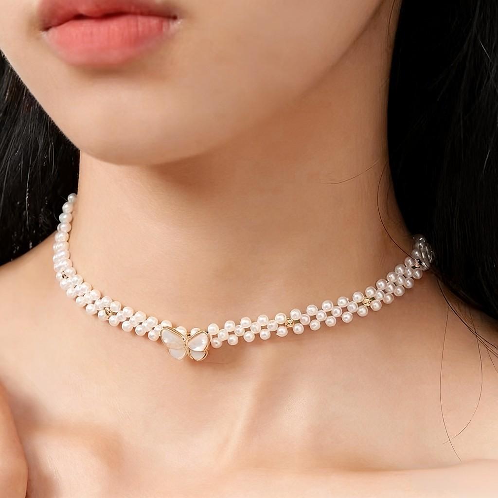 

A Fritillary Butterfly Woven Pearl Choker Neck Chain Neck Evening Dress Accessories Necklace Collarbone Chain