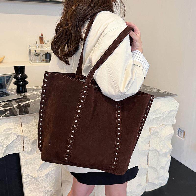 Single-shoulder Bag for Women, Niche Design, Underarm Tote Bag, Large Capacity for Commuting, Laid-back Style Women's Bag Casually