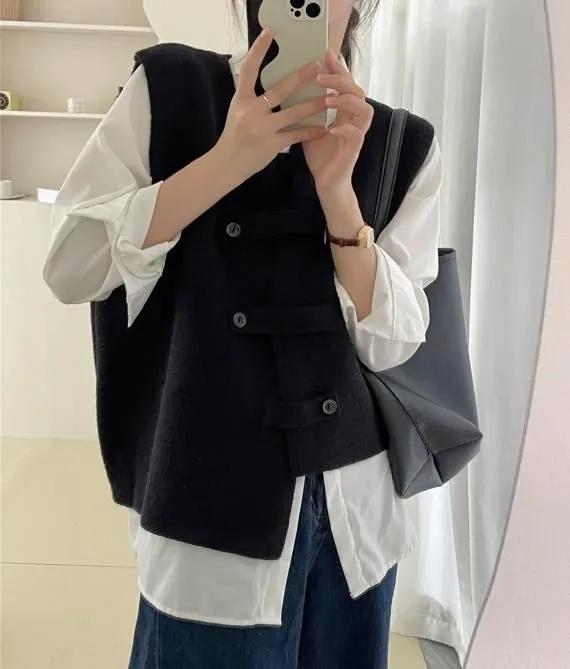 

Vintage Style Loose Fit Knit Vest Button Closure Sleeveless Sweater Layering Piece Classic Design Comfortable Fabric Women чёрный