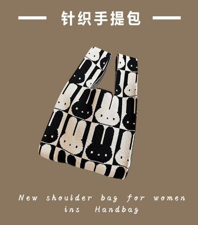 Knitted bag Girls vest bag Small square bag New knitted bag Hand bag Knitted bag Oblique span