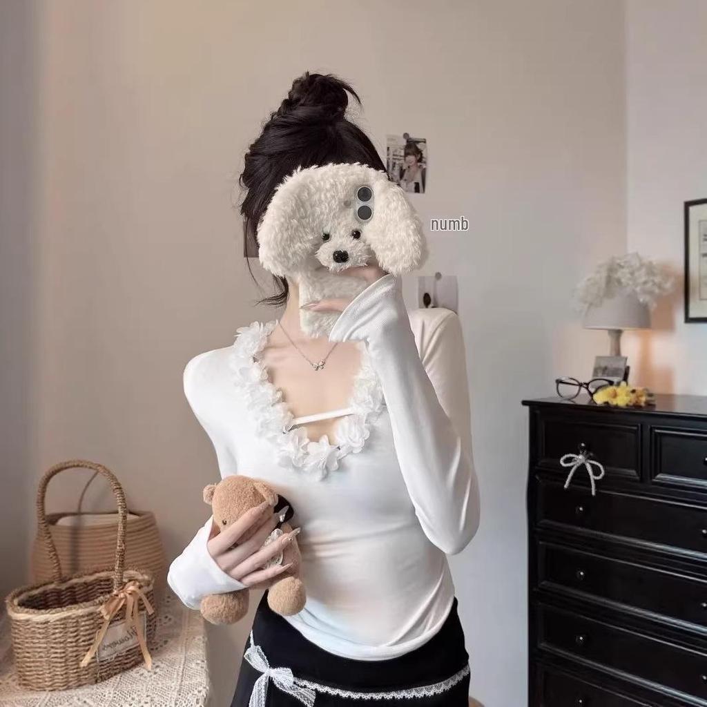 Korean Style Sweet V-Neck Lace Long-Sleeve Women's Top - Simple, Versatile, Solid Color for Autumn/Winter