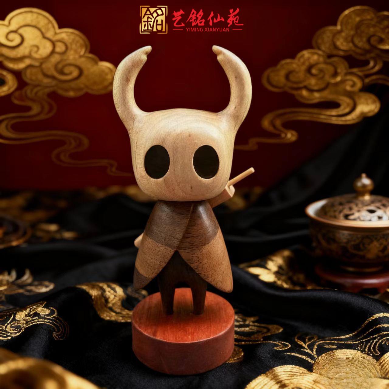 

Solid Wood Hollow Knight Ornament - Creative Carving Patchwork for Home Decor