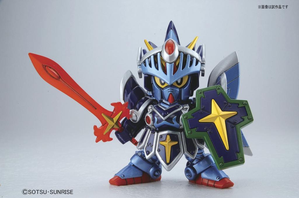 SD Gundam BB Senshi 393 LEGEND BB Full Armor Knight Gundam Plastic Model Kit No. Pre-colored