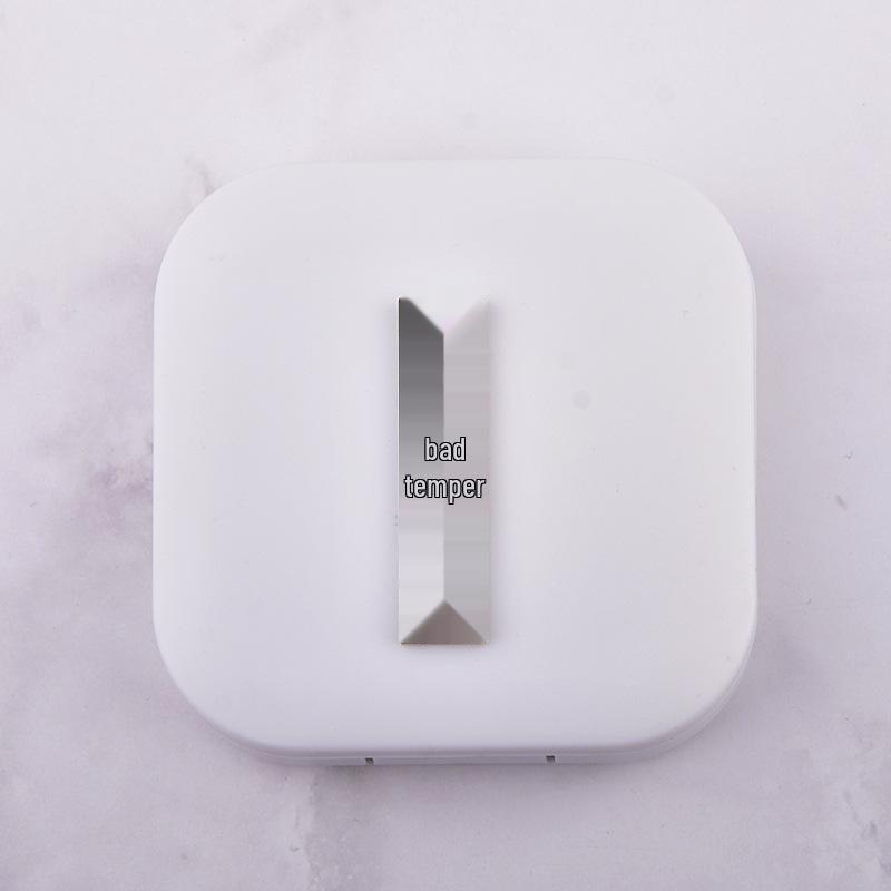 Modny pojemnik na soczewki kontaktowe z postacią ze slangu internetowego