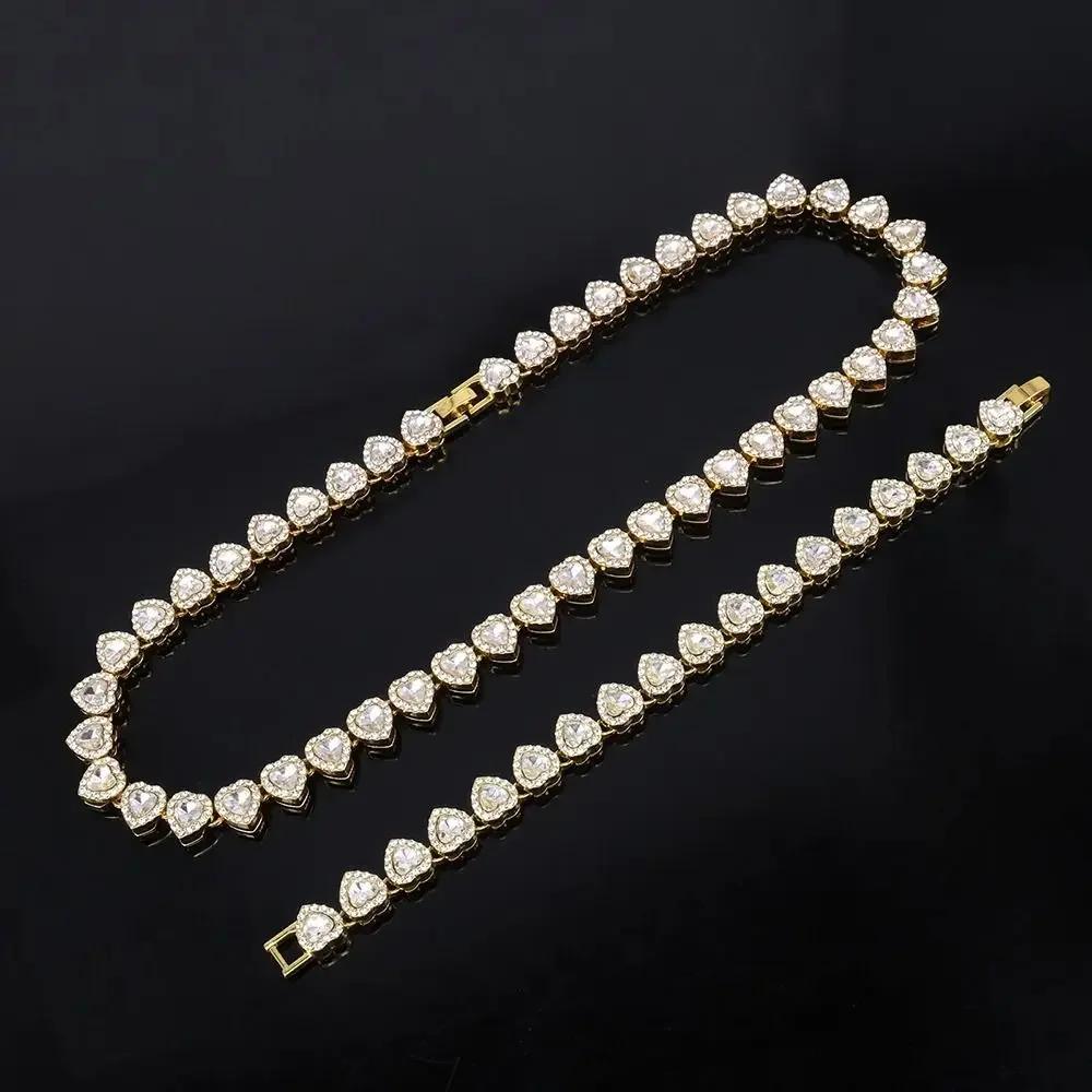 1 Stück Neues Herzförmiges Strass-Halsketten-Armband mit Glänzendem Herz-Legierungs-Kette Mode 20/45cm Rock Party Schmuck