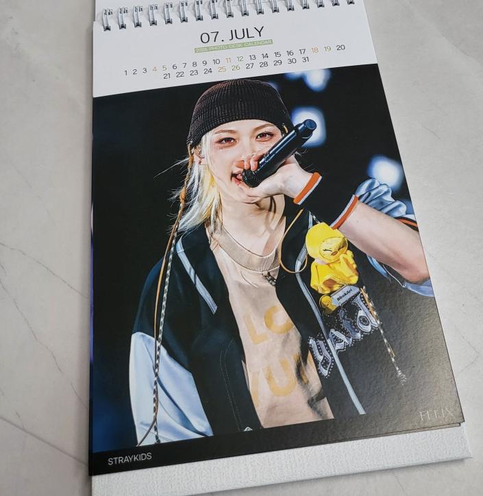 Stray Kids Felix Desk Calendar 2026 & 2027 K-pop Fan Goods