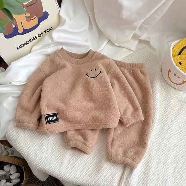 Sıcak Sonbahar/Kış Çocuk Pijama Takımı - Erkek ve Kız Çocuklar İçin Kalınlaştırılmış Kadife İki Parçalı