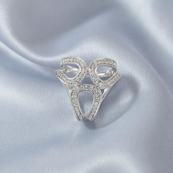 Scarf Button, Shawl Fastener with Rhinestones Inlaid, Three-Dimensional Flower Design Scarf Clip, Scarf Fastener for Outfit Accessories