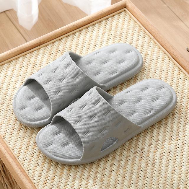 

Нескользящие женские мягкие удобные шлепанцы женские тапочки для ванной шлепанцы для дома толстые сандалии на платформе домашняя обувь 44-45