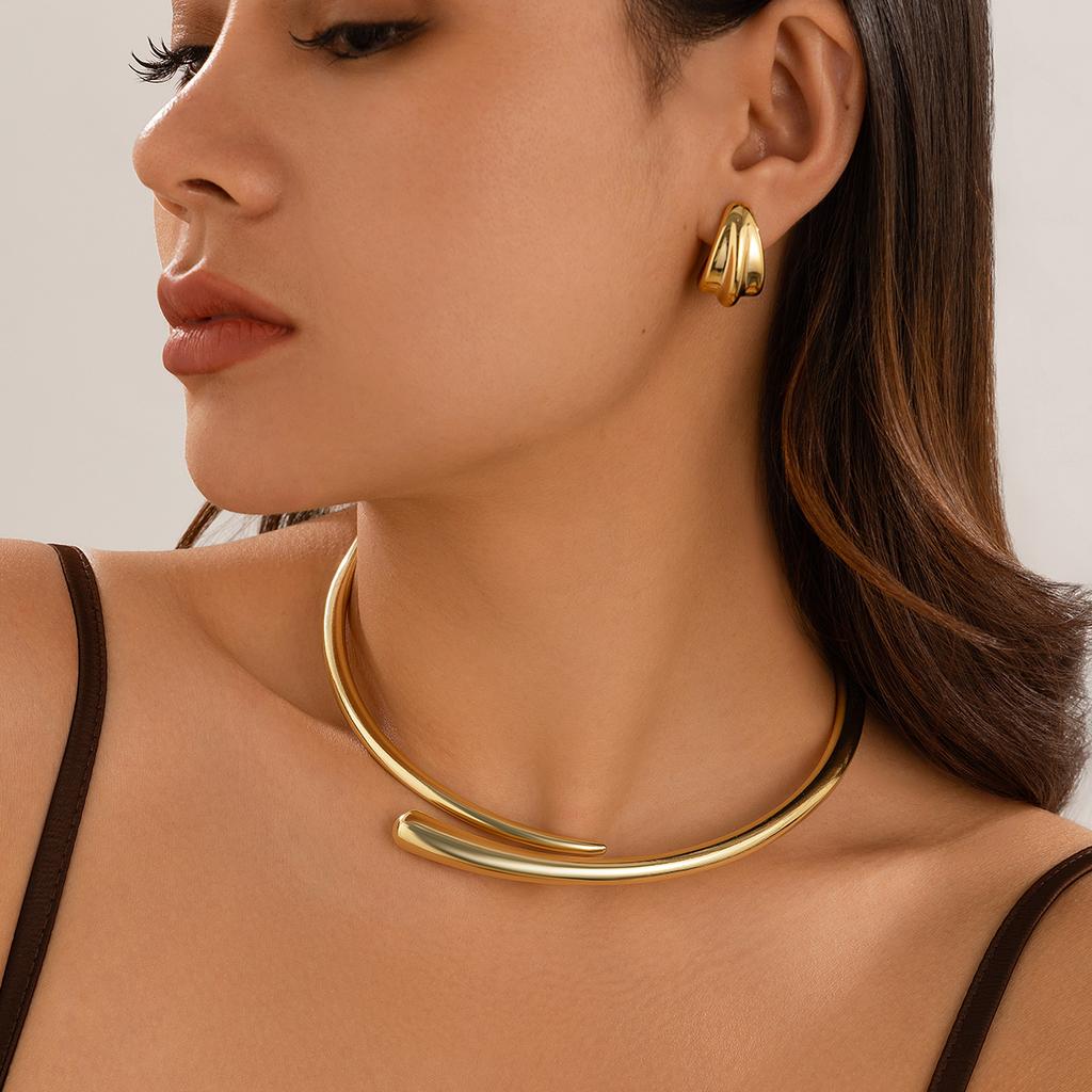SHIXIN Luxus Glatte Oberfläche Hug Offen Torques Halskette für Damen Elegant Goldfarbe Metall Choker Halsband Kette Hochzeits Schmuck