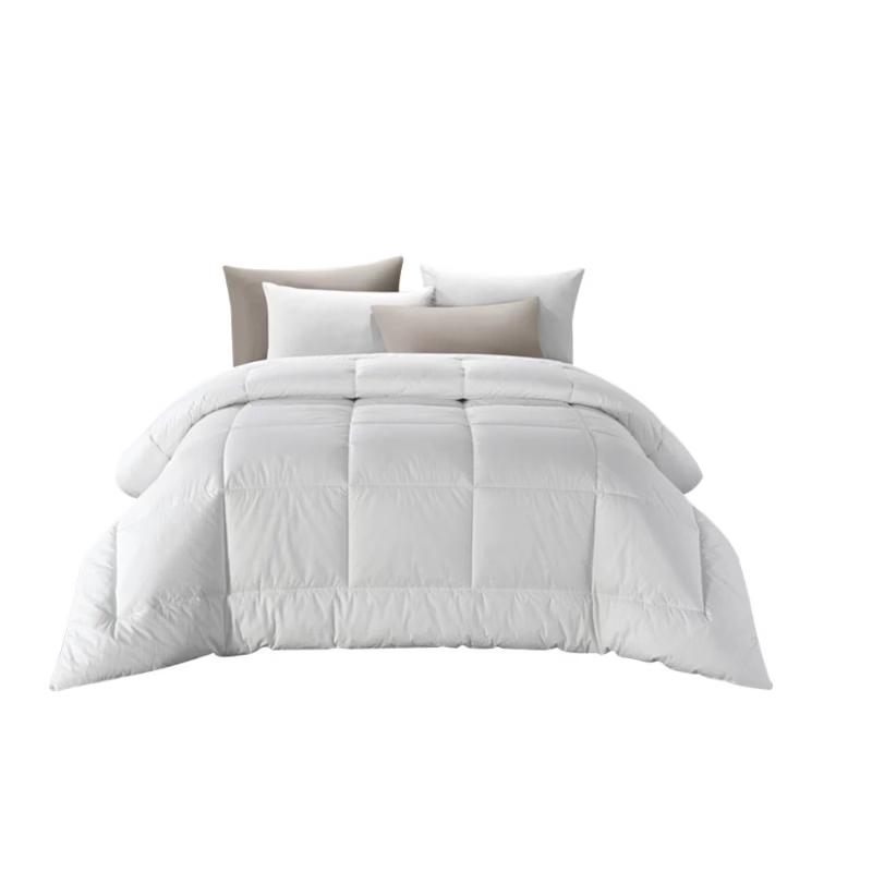 Ruoye Zhiji LR-BZ001 All-Season Polyester Quilt