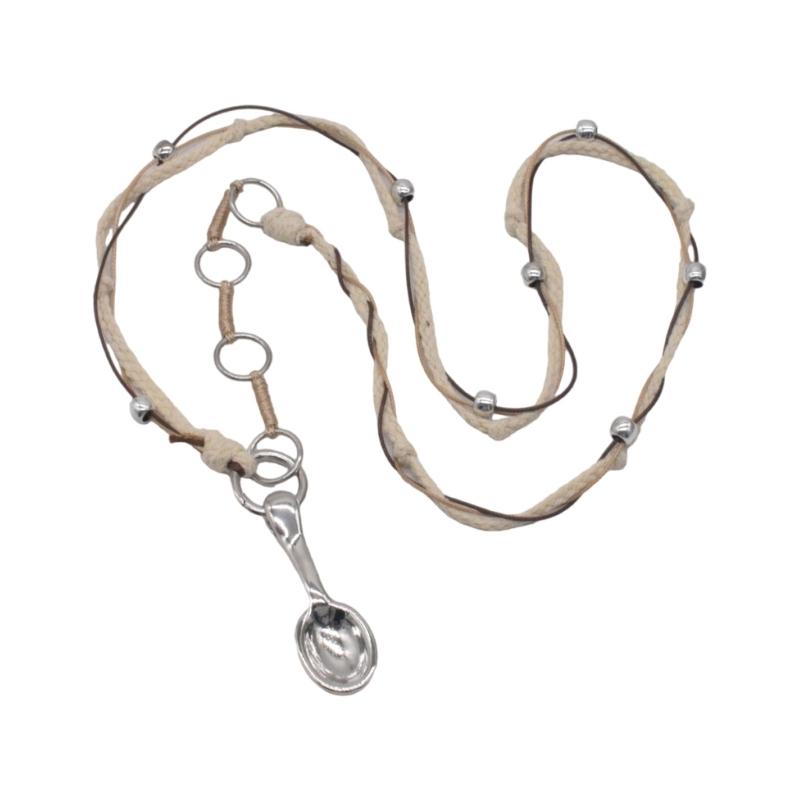 

Vintage Style Spoon Pendant Necklace Modern Spoon Pendant Necklace in a Vintage Style Unique Clavicle Chain Accessory бежевий