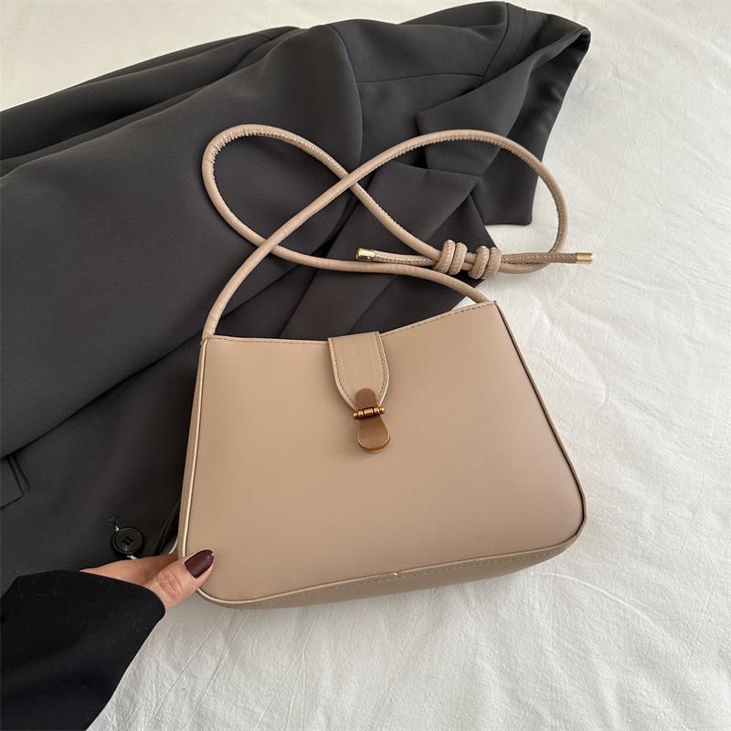 Niche retro underarm bag for women  new fashion small square bag versatile single shoulder messenger bag for women