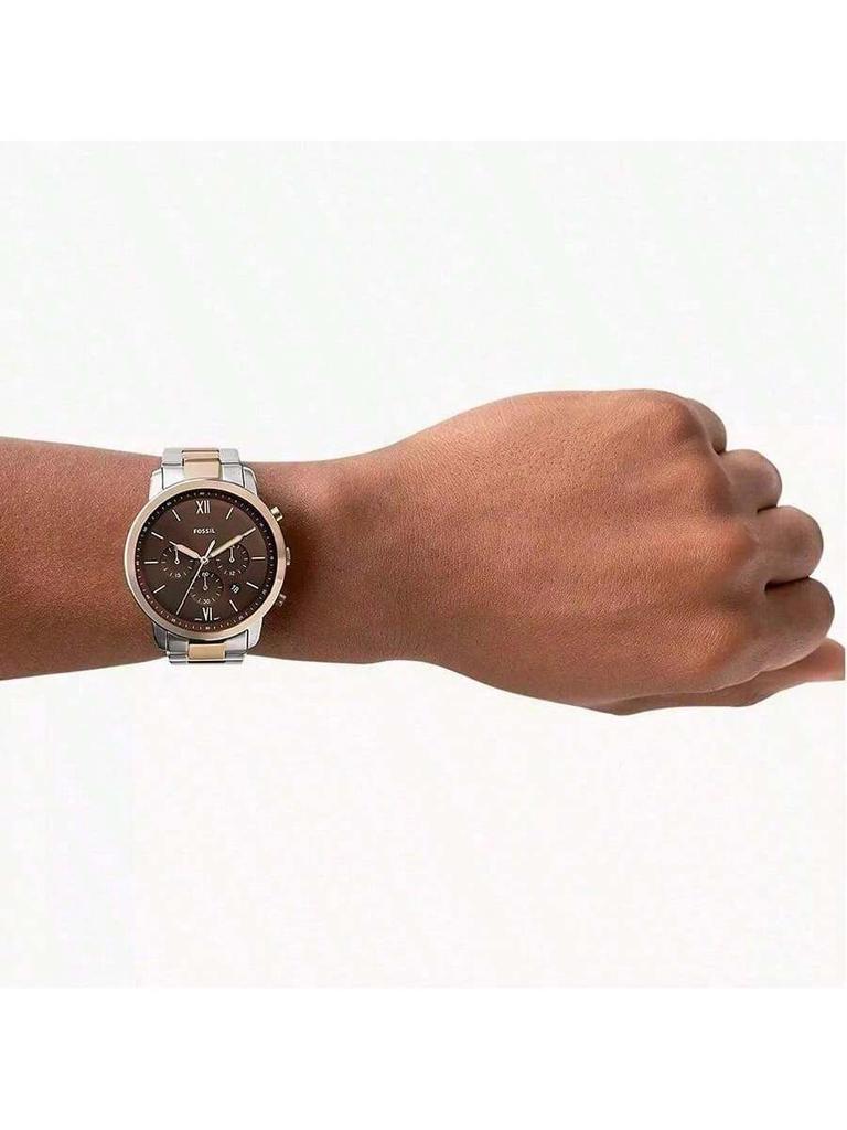 Fossil Men's Quartz Stainless Steel 3-Hand Wristwatch with Stainless Steel Case and Scratch-Resistant Glass, Model No. FS5869