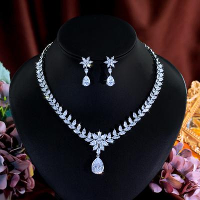 European And American Fashion Jewelry Zircon Water Drop Collarbone Chain Niche Thin Earrings Necklace Bridal Dinner Dress Set