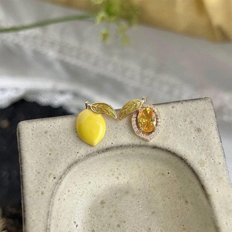 NEW 1Pairs Summer Fashion Fruit Zircon Stud Earrings For Women Drip Glaze Asymmetric Cute Fruit Stud Earrings Party Jewelry