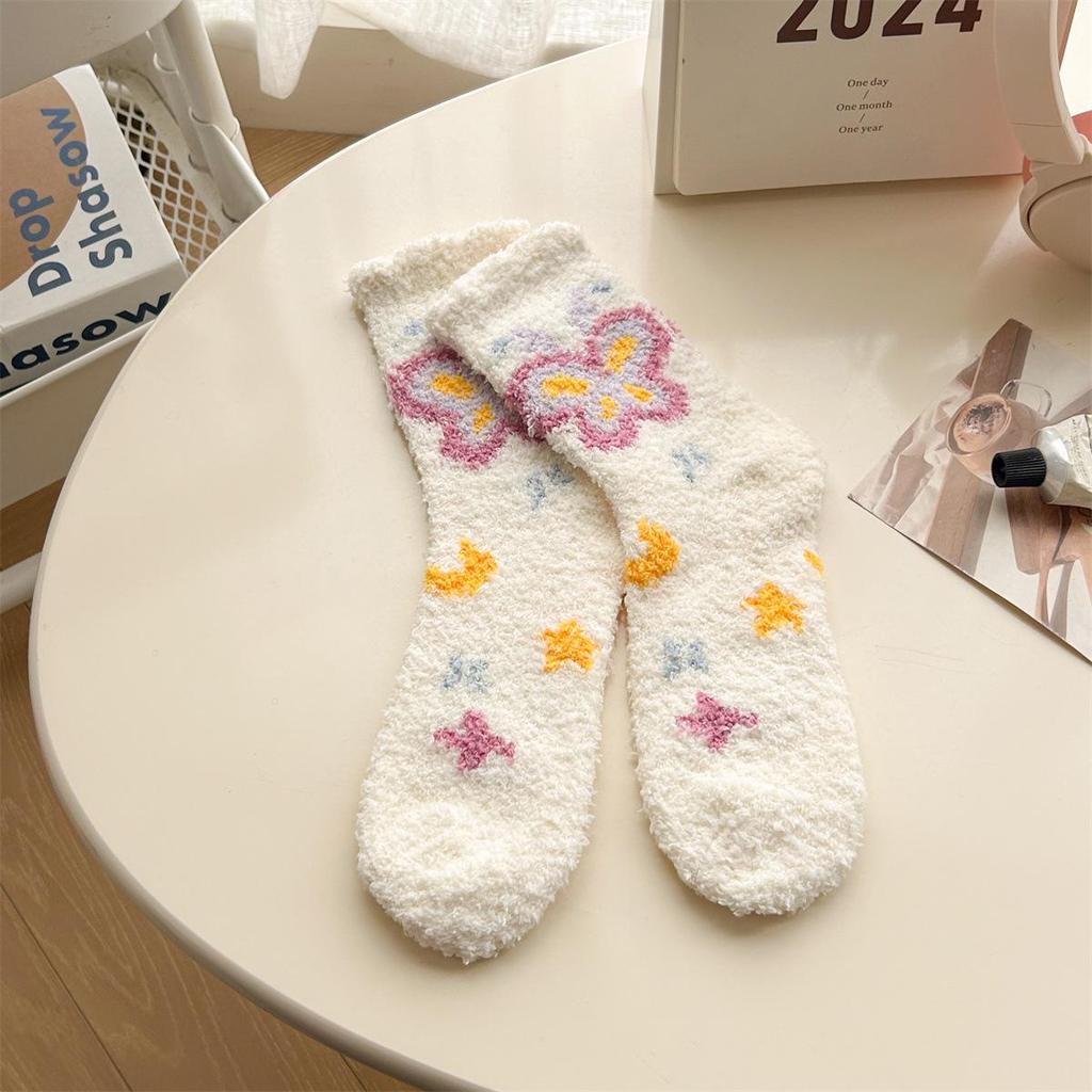 Women's Plus Velvet Thickened Coral Fleece Mid-Calf Home and Sleep Socks - Cute and Plush Cartoon Design for Autumn and Winter