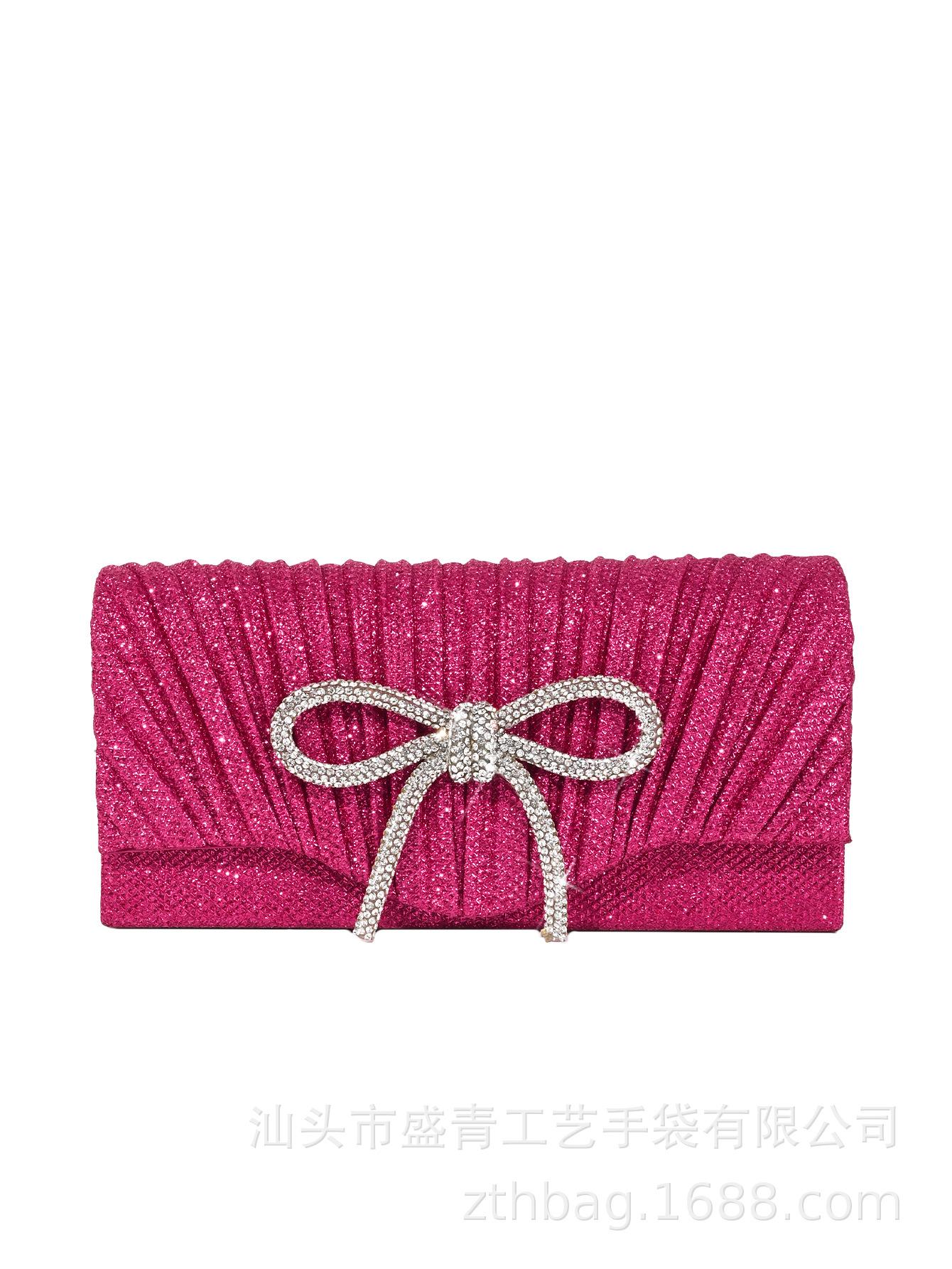 

Вечерний клатч с кристальным бантом - стильный, универсальный и прочный мини-клатч с оборками для вечеринок в честь Дня святого Валентина и официальных мероприятий. розы красного