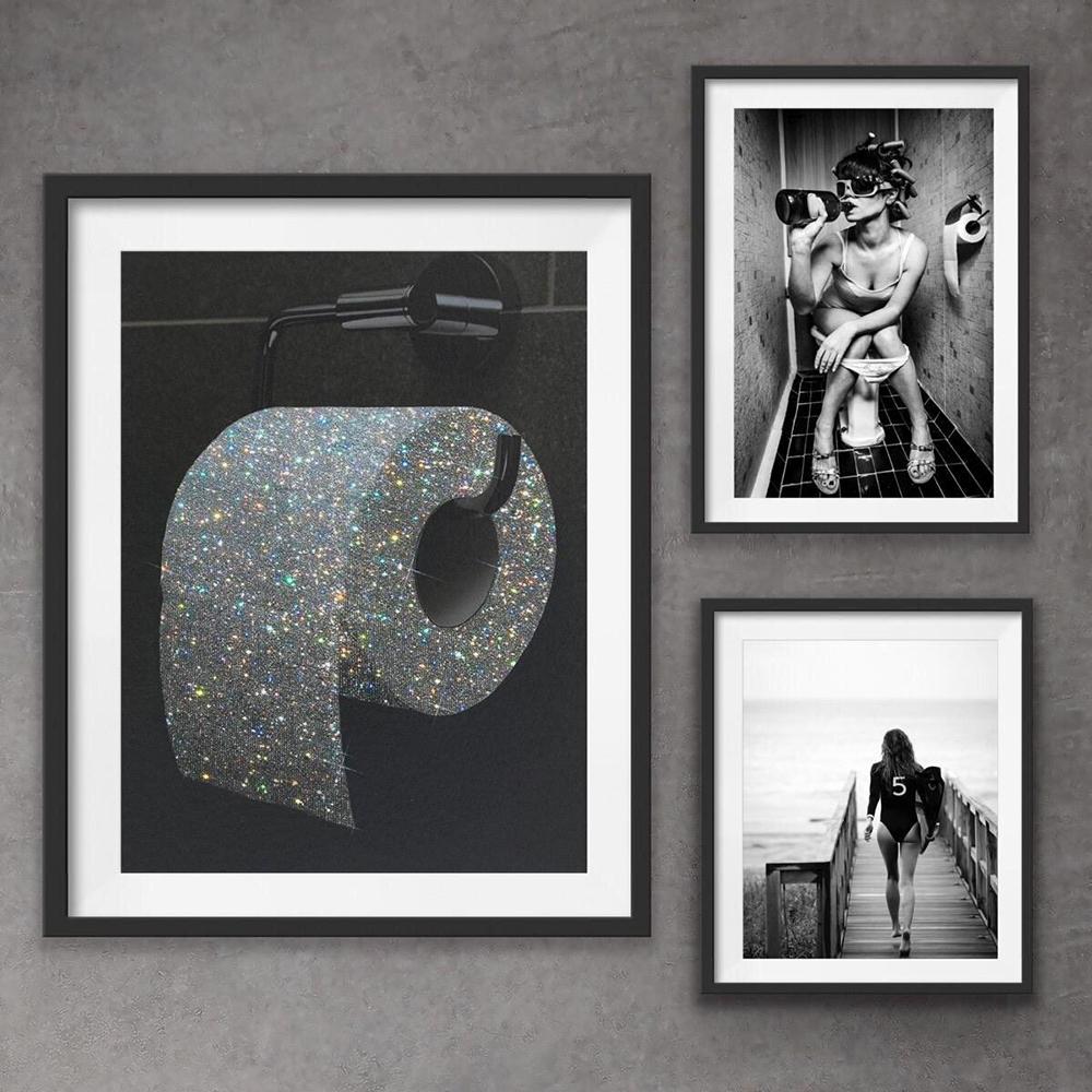 Modern Toilet Sexy Woman Canvas Painting Fashion Black White Roll Paper Posters Bar Girls Drinking Bathroom Wall Art Room Decor